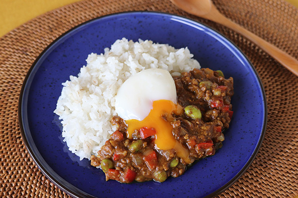 夏野菜のレンチンドライカレー